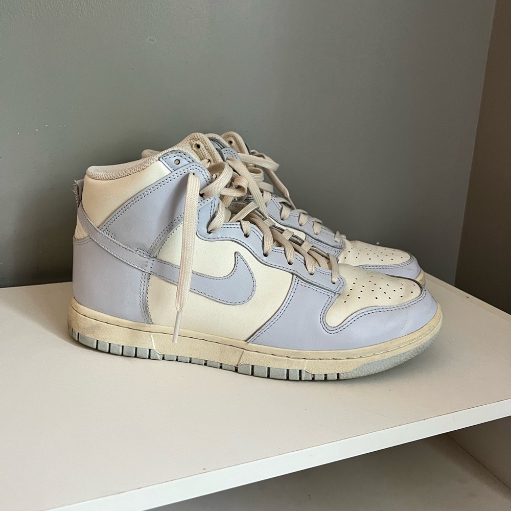 Womens Dunk High Nike Sneaker